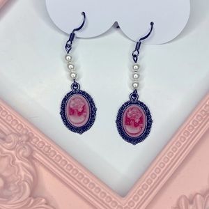 Vintage Style Cameo Drop Earrings with Pearl Beads